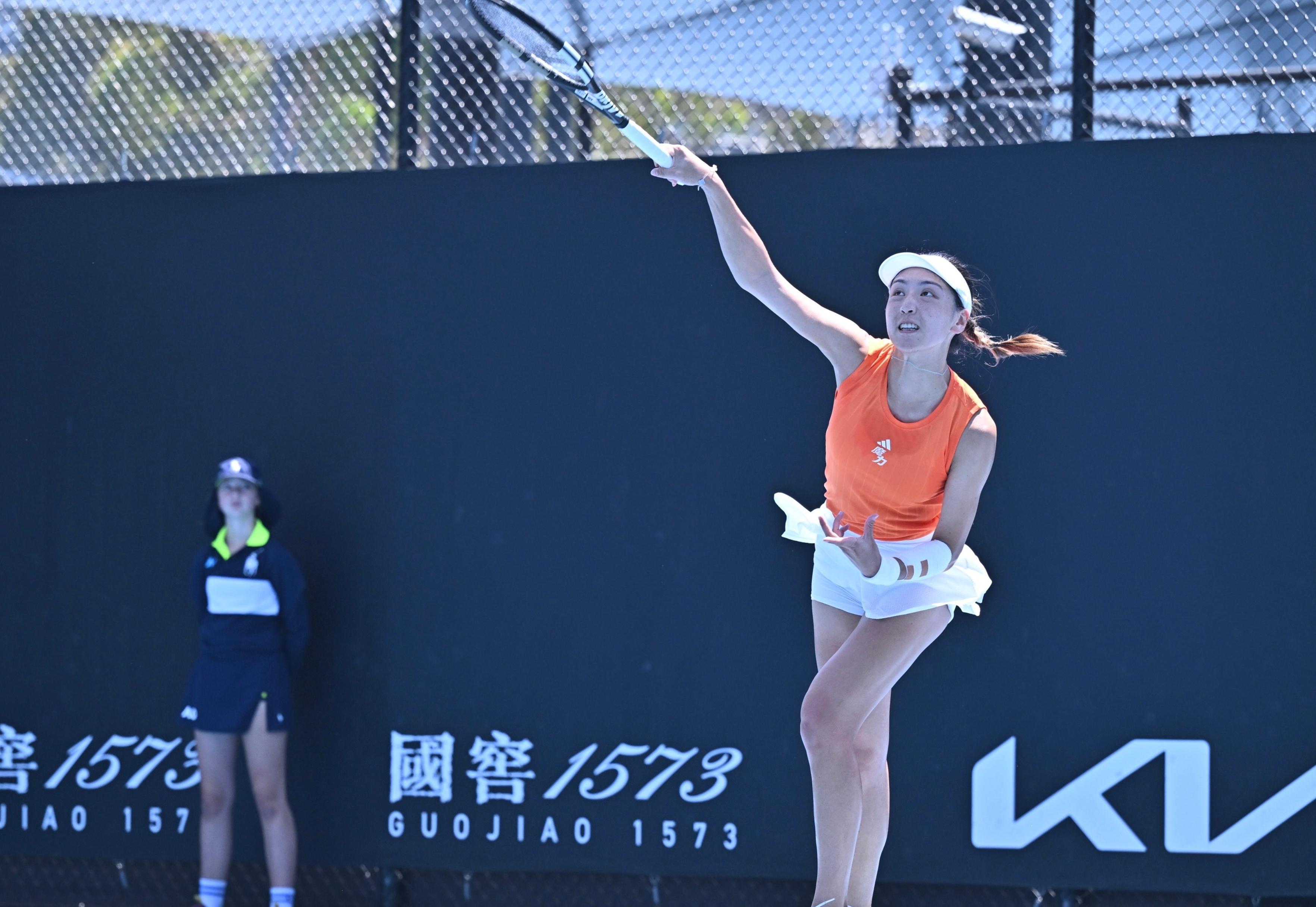 World Cup注册-又美又能打！王欣瑜澳网2-0晋级：中国莎娃进化，霸气轰10记ACE